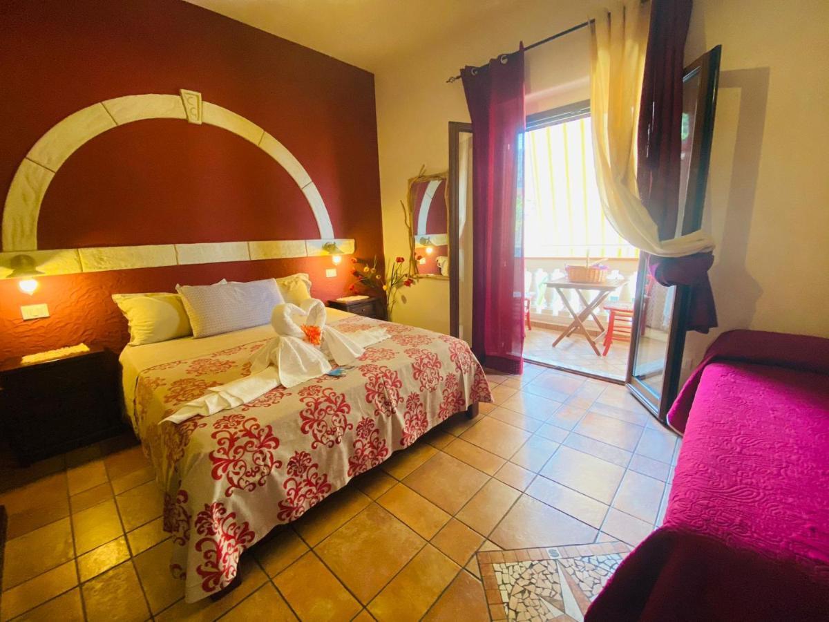 Rosa Dei Venti Accomodation Тропеа Екстериор снимка