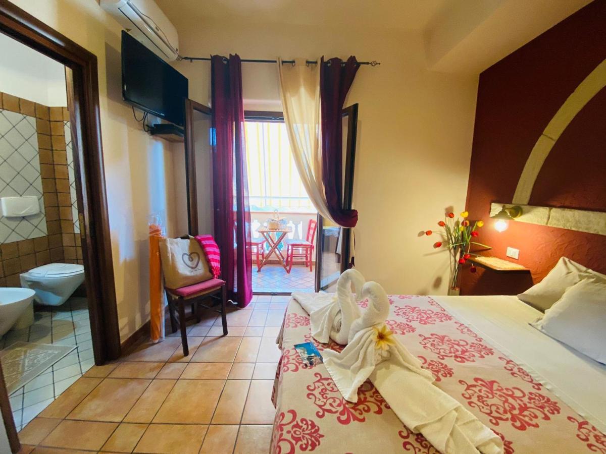 Rosa Dei Venti Accomodation Тропеа Екстериор снимка